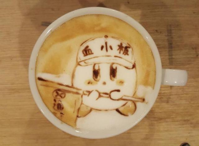 日本网友画了个星之卡比血小板，还做成了咖啡拉花